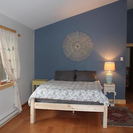 The Perch On Gabriola Bed & Breakfast Екстериор снимка